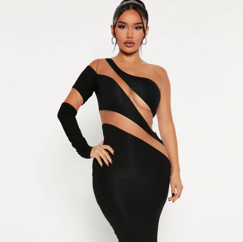 Saturday Night Midi Dress